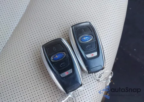 2016 Subaru Outback 2.5I Limited from USA, damaged, VIN 4S4BSBNCXG3295808